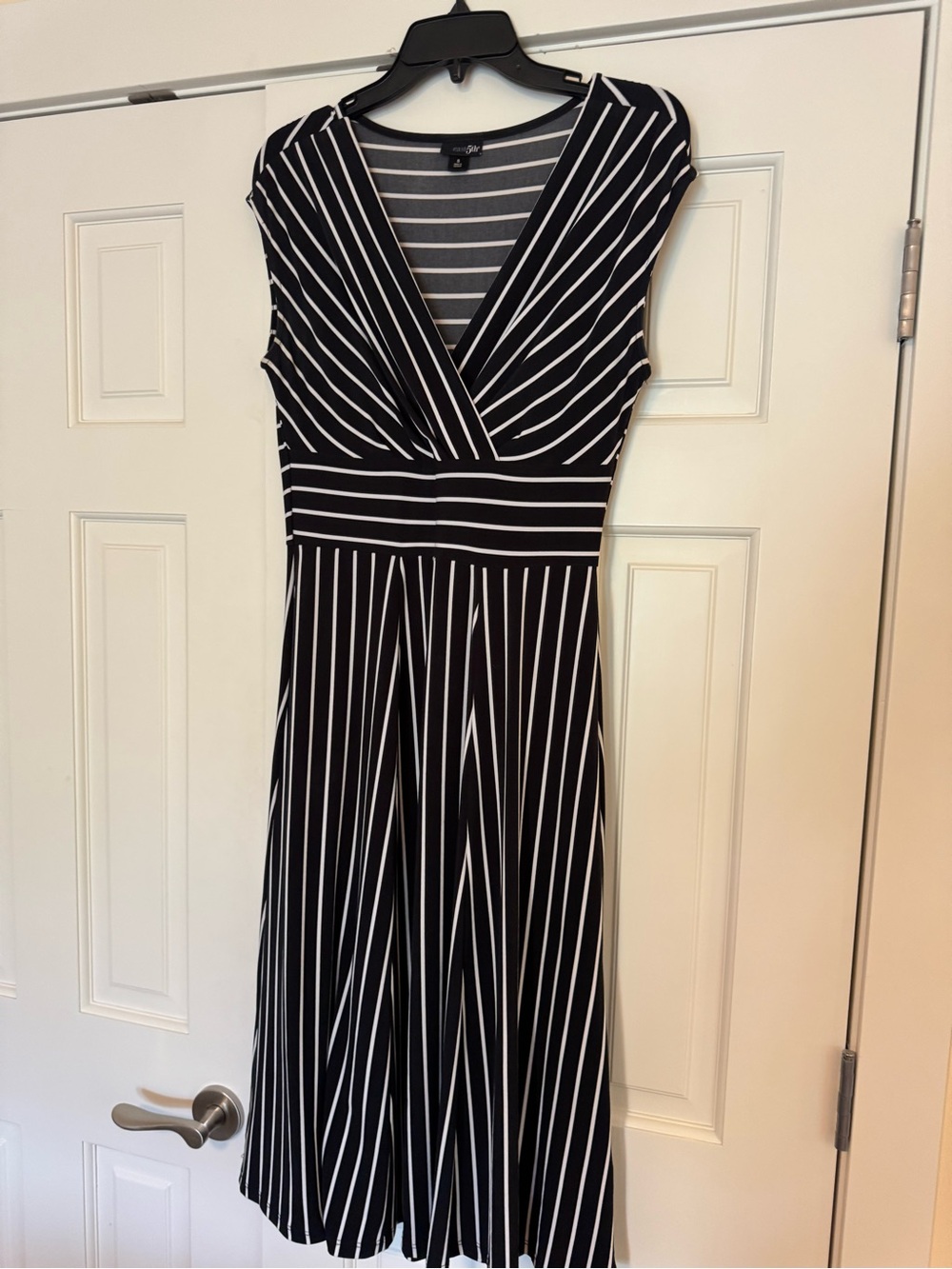 Black and White Striped Wrap-Style Midi Dress fit and flare EUC S